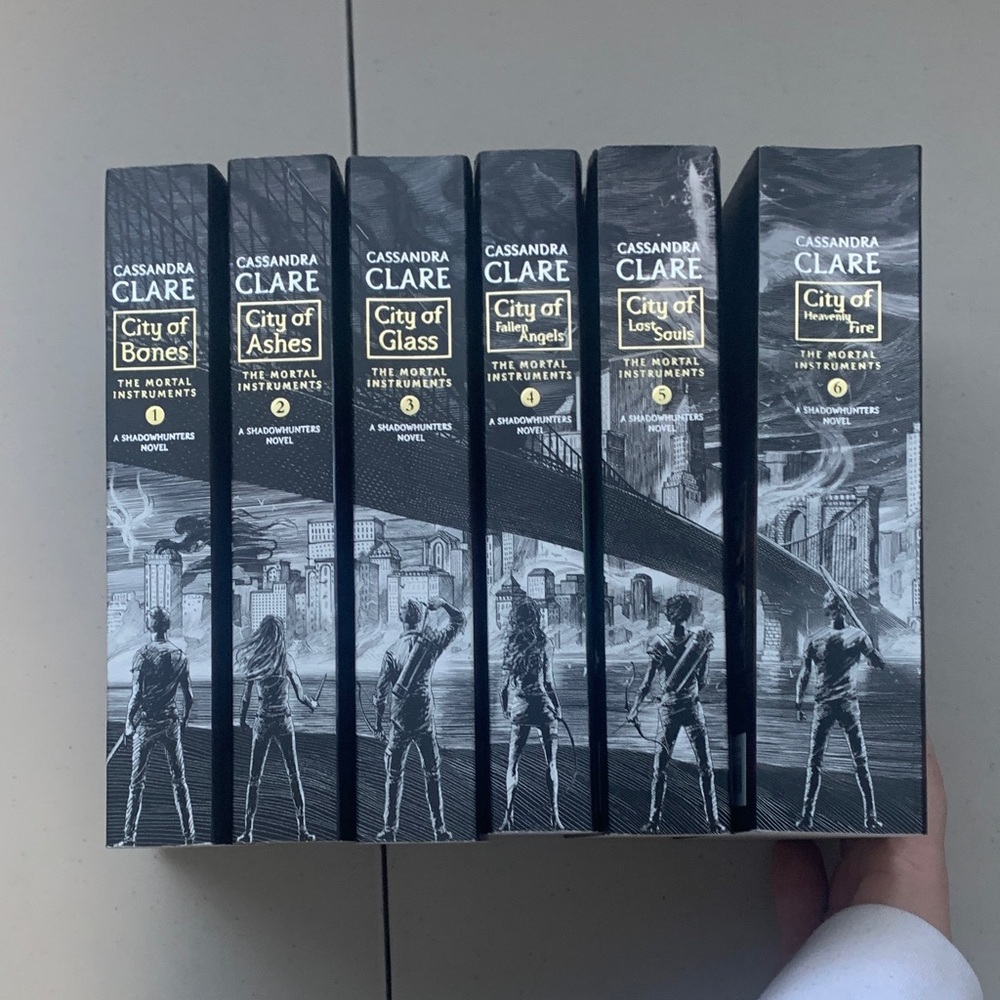 Cassandra Clare The Mortal Instrument Entire Book Series